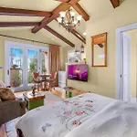 Spanish Style Cozy Studio