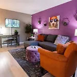 Healthcare-Professionals-King-Freeparking-Wifi-Pet