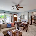B5089 Seascape Beach House