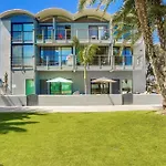 B5236 Paradise Retreat