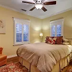 City Center Hillcrest Bungalow Vacation Rental