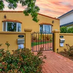 Sunlit La Jolla Village Gem With Peak Ocean Views