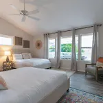 Sunlit La Jolla Village Gem With Peak Ocean Views