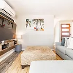 Pb Compound Getaway Steps To Surf And Sand