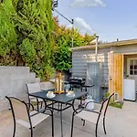 12-Guest 4-Br Spacious Home With Large Backyard, 4-Car Parking
