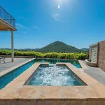Oasis Salt Water Pool Jacuzzi