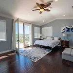 Oasis Salt Water Pool Jacuzzi