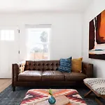 * Bueno Bueno Casita * / 7 Min To Downtown / 4 Bdr