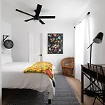 * Bueno Bueno Casita * / 7 Min To Downtown / 4 Bdr