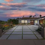 Amazing San Diego Oasis -Heated Pool Spa Sauna