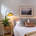Newly Remodeled Uptown Chic