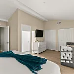 Prime Mission Beach Getaway