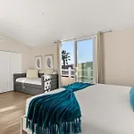 Prime Mission Beach Getaway
