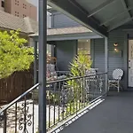 5Bd Home With Outdoor Space In Little Italy
