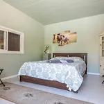 Pool Room - Entire Guest Suite - Private Entrance