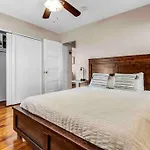 Rustic Coastal Retreat In Sunset Cliffs Three Beds & Two Baths