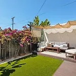 Modern Bungalow - Entire Home - Excellent Location