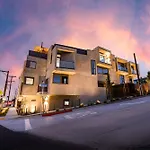 City24 Condo Hotel Little Italy Mission Hills