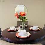 Calligraphy Home With Private Deck Near Sdsu