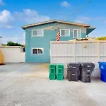 Pacific Beach Cottage