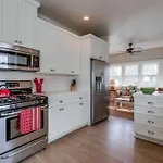 Bette\'S Beach House