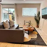 Sunny Retreat Huge Single Level Home With Large Yard