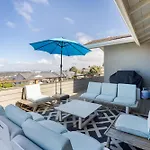 Parasol By Avantstay Hilltop Ocean View Escape W Large Patio Pool Table