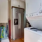 Marina 2