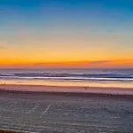 Beachside 4