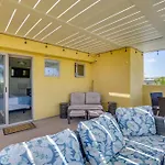 Sunny Socal Hideaway Less Than 2 Miles To Pacific Beach!