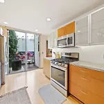 New York Style Penthouse In The Heart Of The City