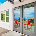 Oceanview Suite Hilltop