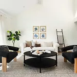 Luxury 5-Bedroom Family Home In La Jolla Minutes To The Ocean Sleeps 14