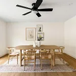Luxury 5-Bedroom Family Home In La Jolla Minutes To The Ocean Sleeps 14