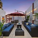 Harborside Suite 06 With Hot Tub And King Beds