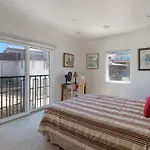 Beachfront Home With 3 Large Decks, Walk To Shops