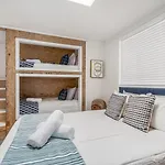 1Bd Ocean Waves Surf Parking