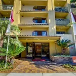 Sunshine Suites At Hillcrest