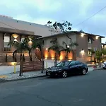 Berkshire Motor Hotel