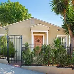 Charming 3Br/2Ba Craftsman Home By Domio