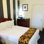 West Park Inn