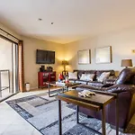 Oceanfront 2Br In Pacific Beach By Sonder
