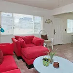 Rosewitha\'S Beach Hideaway