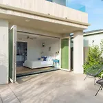 Iris By Avantstay - Modern Home W/ 3 Patios & Rooftop Views
