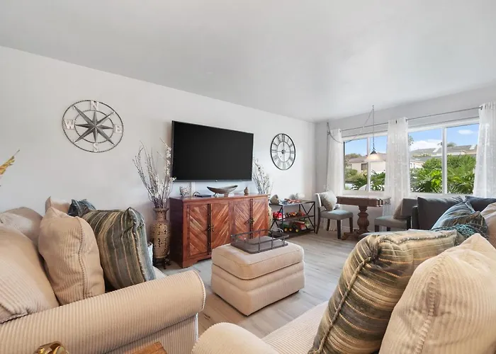 Pacific Beach Cottage