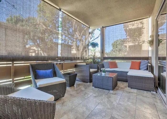 Contemporary San Diego Gem With Community Pool!