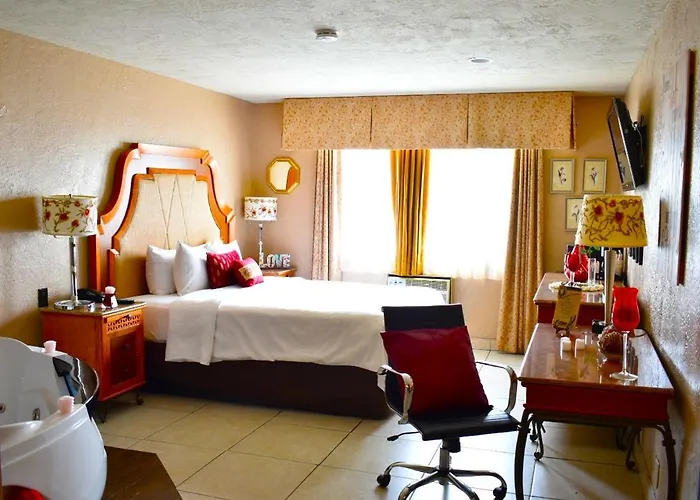 Hotel Baja San Diego