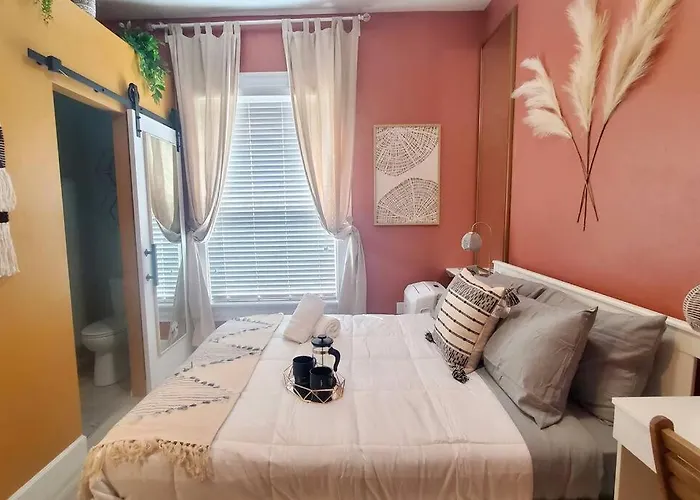 Cozy Studio Beautiful And Peaceful Of Gem Gaslamp District! Your Home Away From Home!