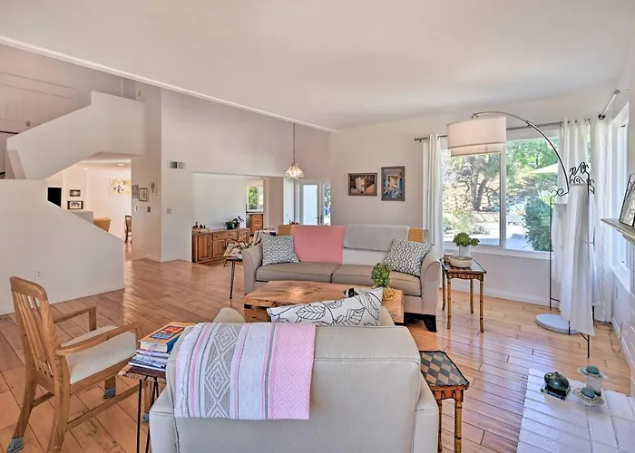 Spacious San Diego House With Yard And Patio!