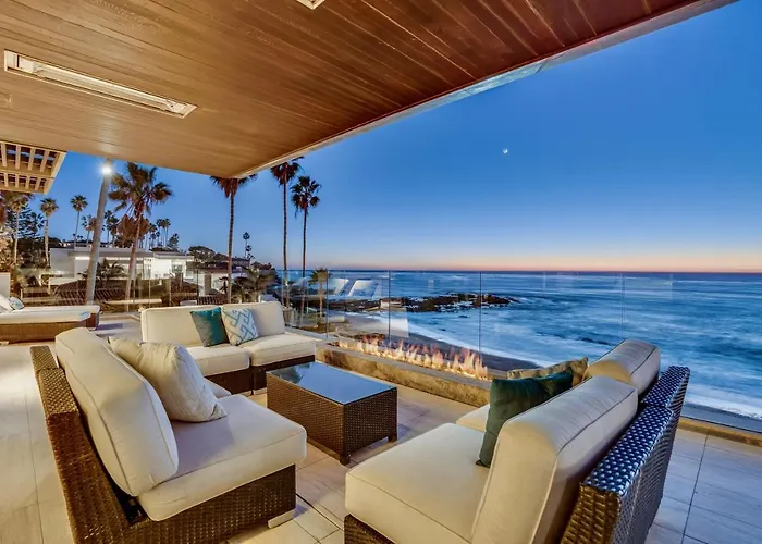 Luxury Beachfront Home With Hot Tub & Ocean Views